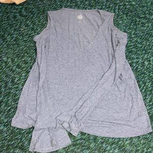 Shoulder cut out, V-neck shirt!